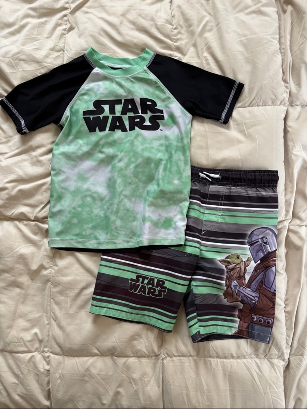 Star Wars Kids Green and Black Tie-Dye Rashguard with Striped Swim Shorts Small